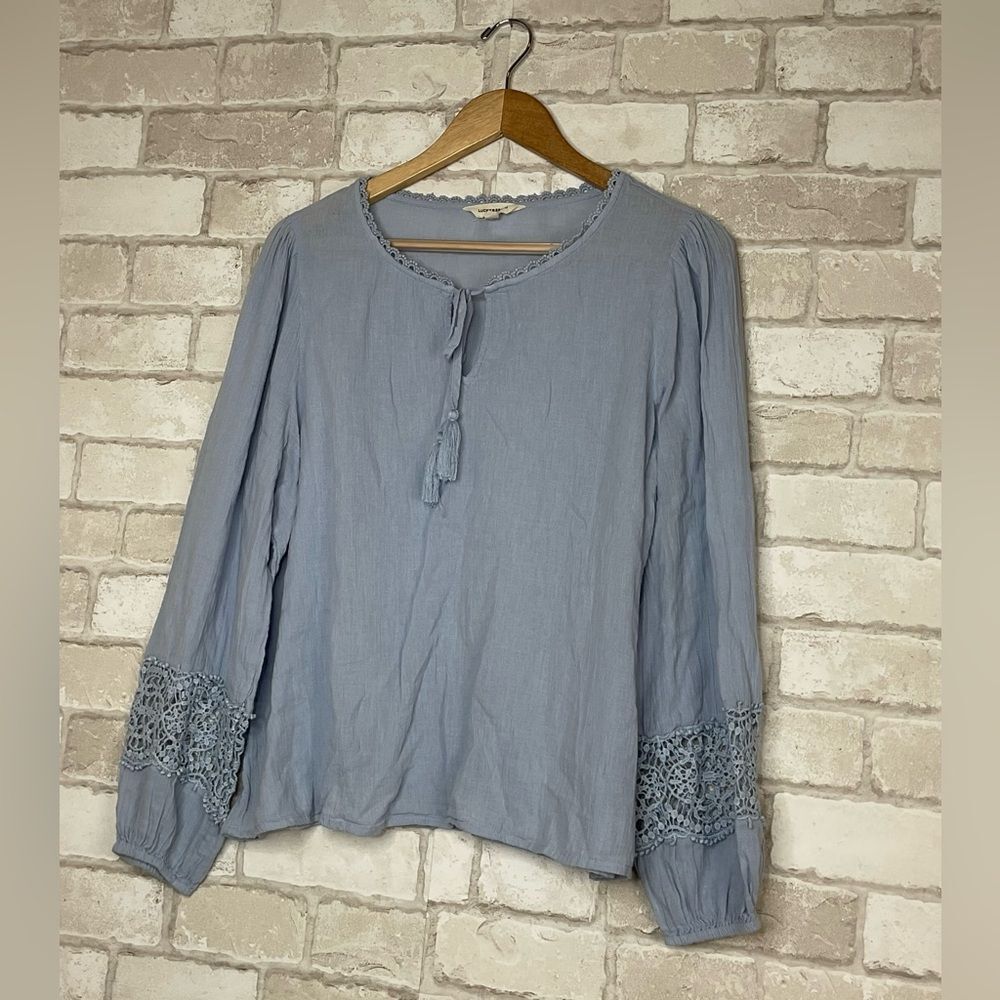 Lucky Brand Light Blue Crochet Trim Blouse Size L - Picture 2 of 16